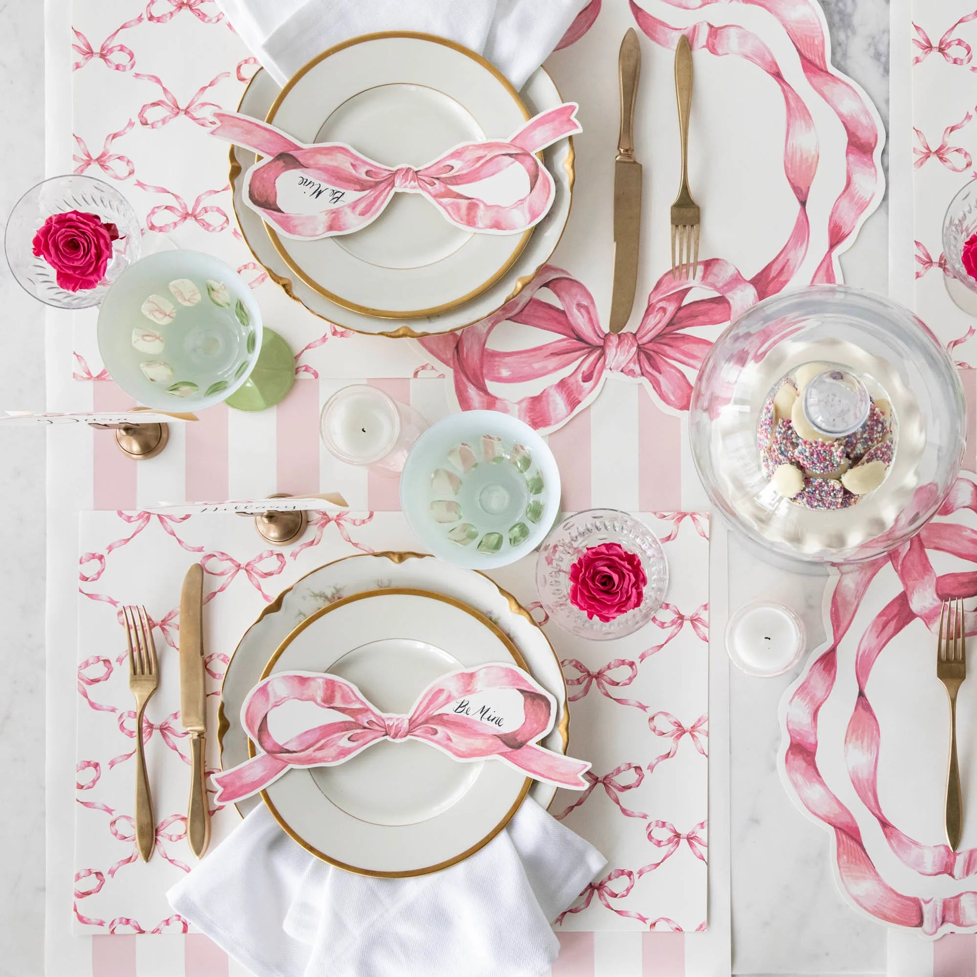 Pink bow lattice placemat pad of 24